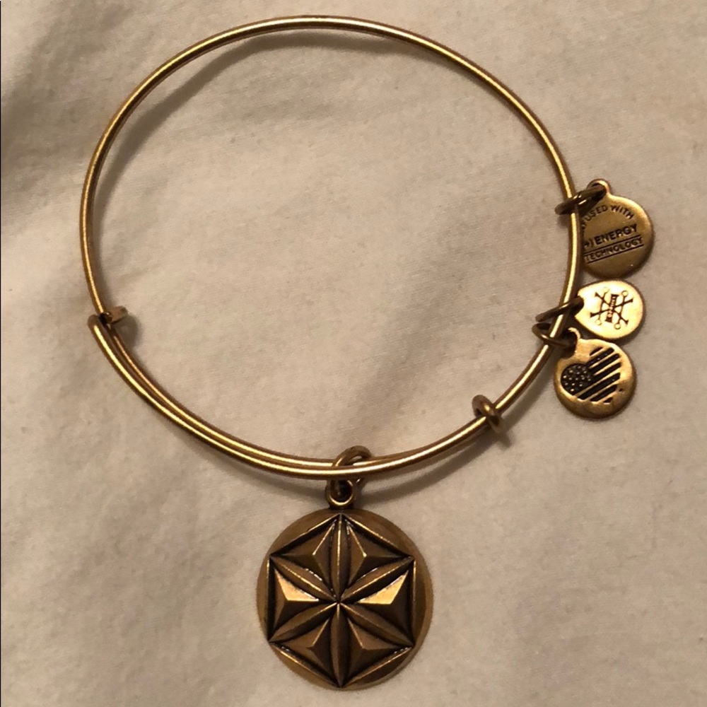 Aphrodite’s Flower Alex and Ani Bracelet